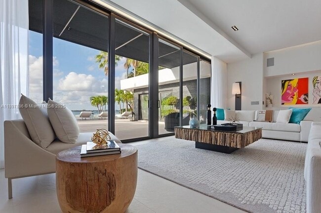Photo - 7972 Biscayne Point Cir