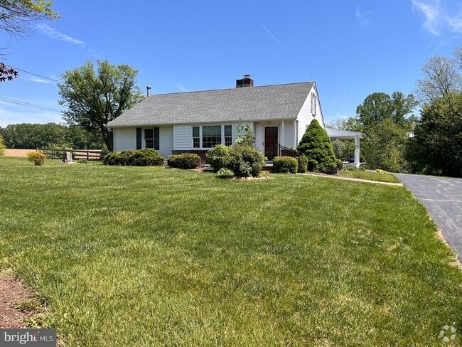 Building Photo - 283 Old Stottsville Rd Rental