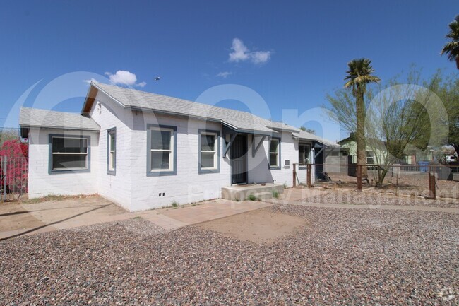 Building Photo - 1022 S Montezuma Ave Rental