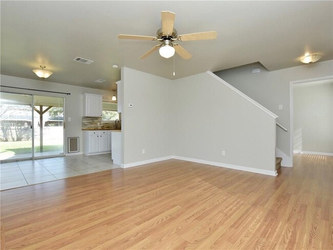 Photo - 605 Amaryllis Ave