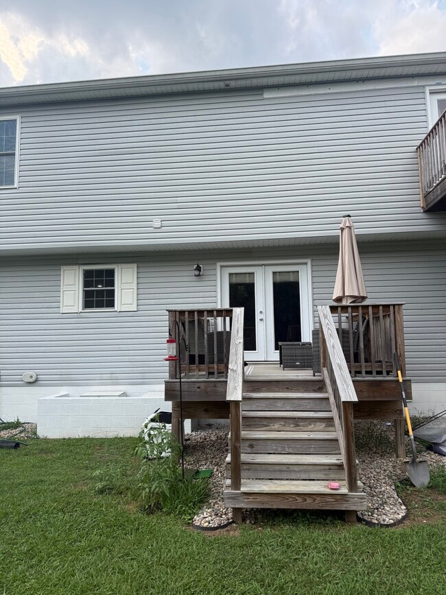 Back Deck - 297 Hemlock Subdivision Rd Unit #3