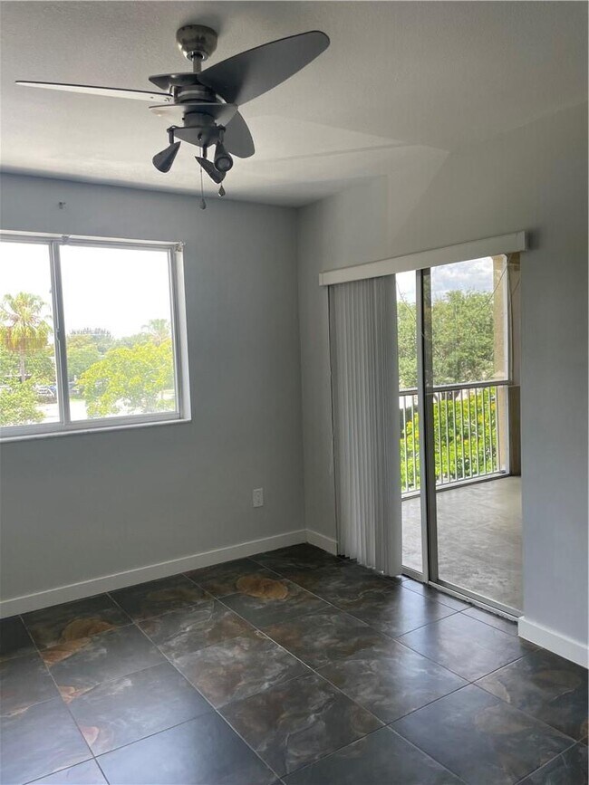 Photo - 2640 S University Dr Unidad 319