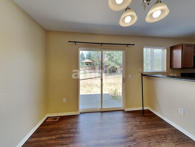 3862 S Quatar Way