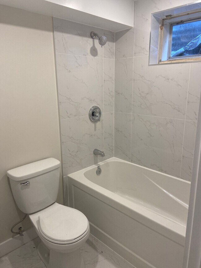 Photo - 3 Sandrift Square Unit 3 (Right Side)