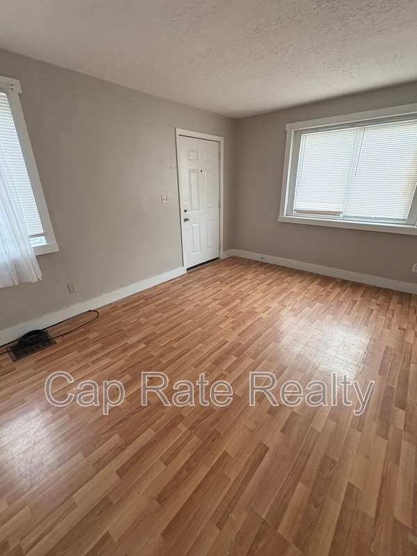 Photo - 1042 Loretta Ave