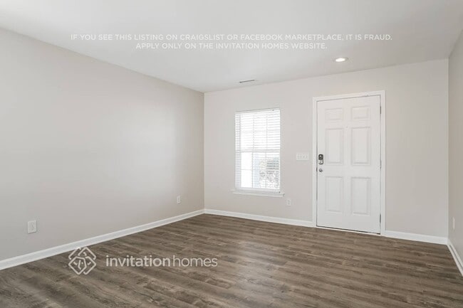 Photo - 280 Steel Hopper Way