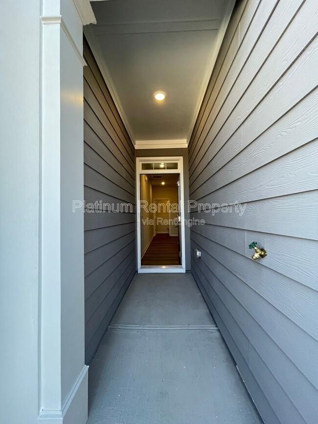 Photo - 56 Rustin Rdg