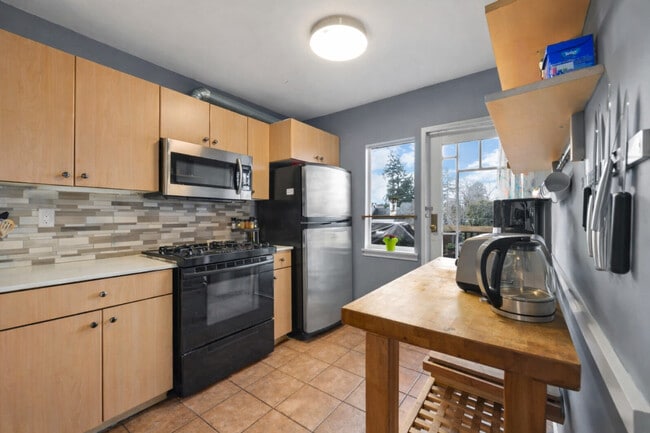 Photo - 2029 Collingwood St Unit SI ID1051859P