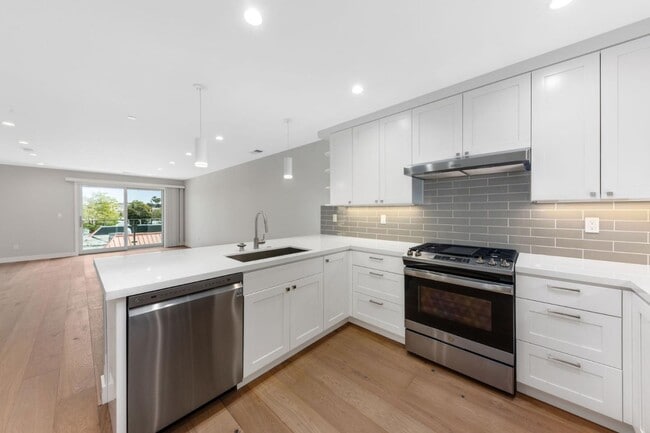 Photo - 30 Hermosa Ave