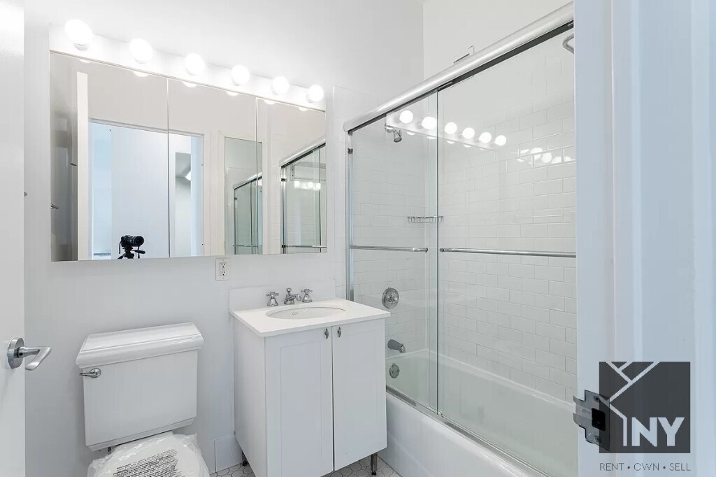 Photo - 2 Maiden Ln Unit 1710