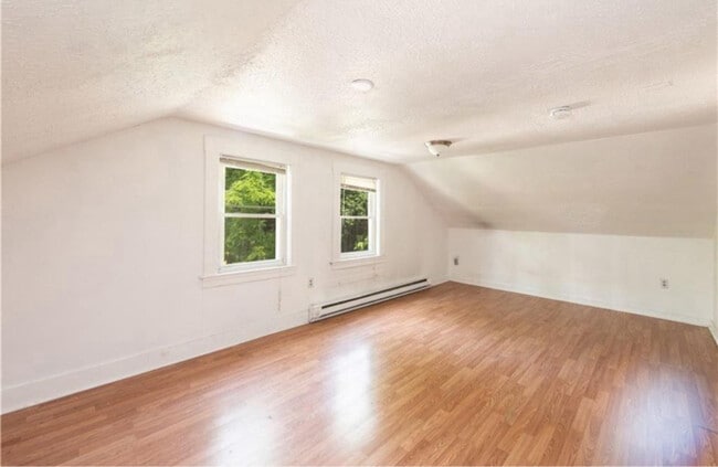 Photo - 6 Howard St Unit 3