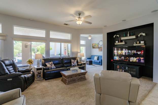 Photo - 78958 Links Dr