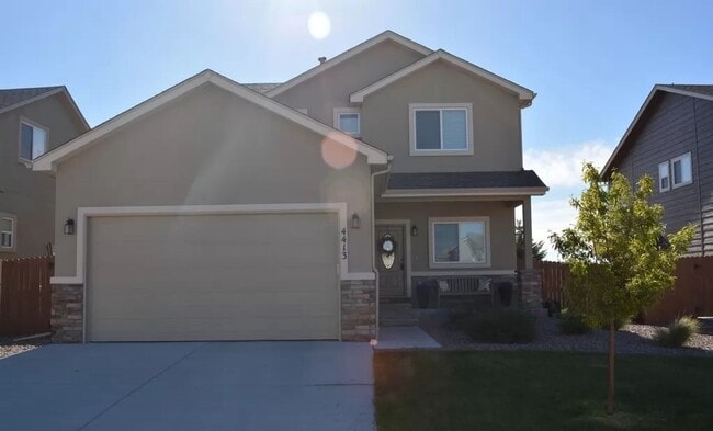 Building Photo - Beautiful 4 Bedroom Home in Desirable Springs Ranch Area!
