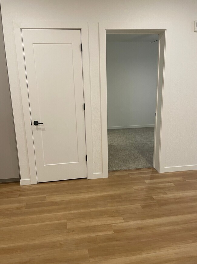 1380 N Uvalda St Unidad A1