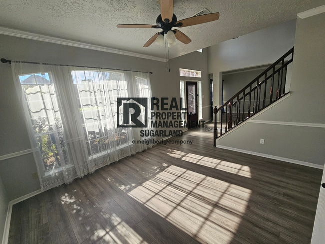 Photo - Executive Living in the Heart of Sugar Land