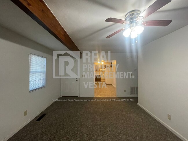 Photo - 631 Maplewood Dr