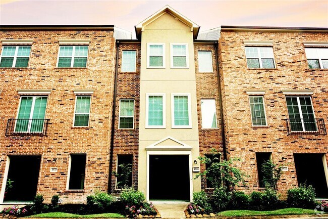 Building Photo - 4626 Regent Manor Dr Rental