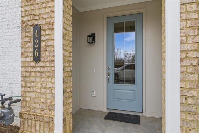 Photo - Blacksburg, 3 BR / 2.5 BA Available Sept 1st