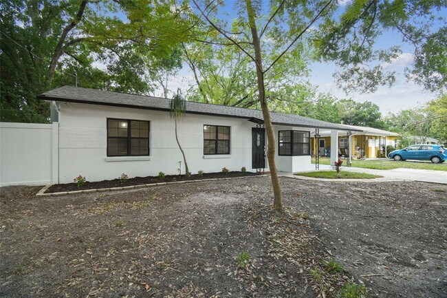 Photo - 4910 N Darby Ave