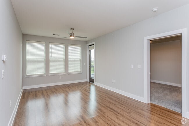 2BR, 2BA - Cleveland