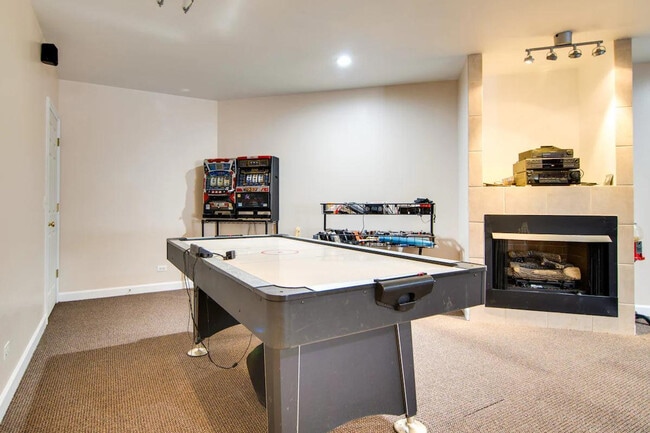 Building Photo - 777 Shoe Factory Rd Unit ID1306474P