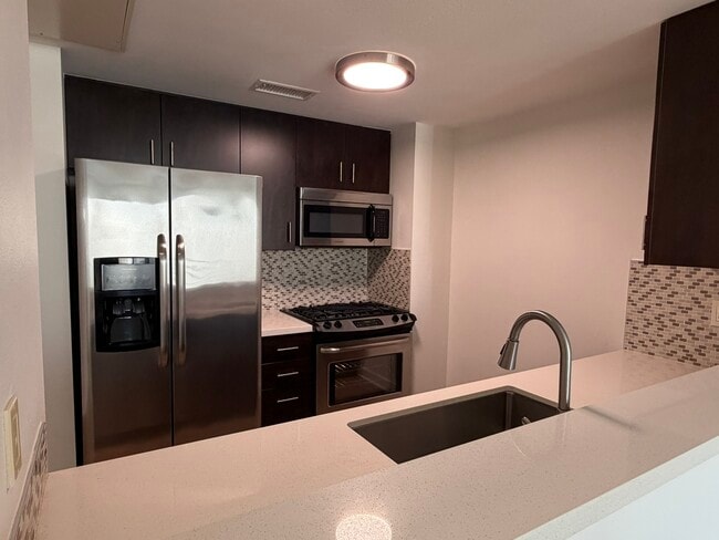 Photo - 436 S Virgil Ave Unidad PH15