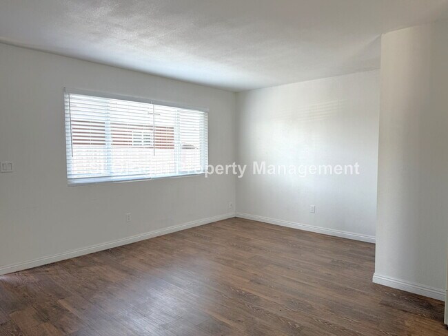 AVAILABLE Now - 2 Bedroom, 1 Bath Grover Beach Apartment