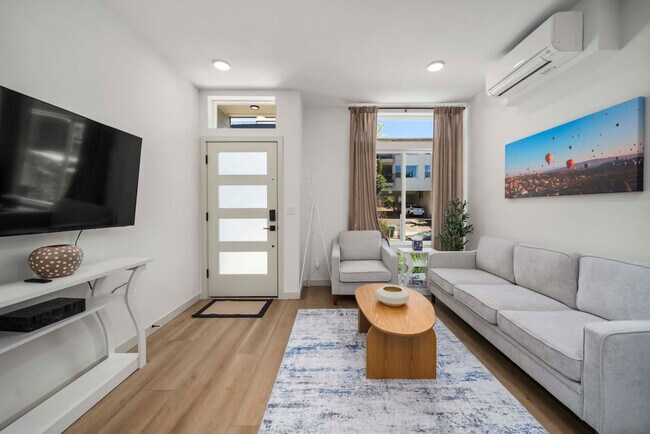 Photo - 3605 Linden Ave N Unit SI ID1516261P