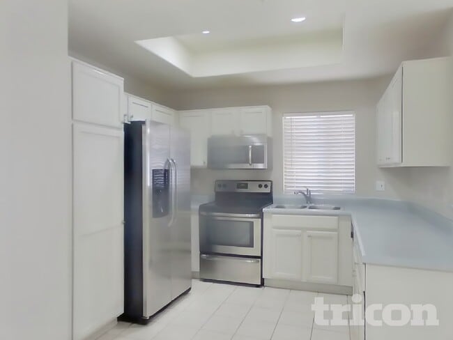 Photo - 1406 W Emerald Ave