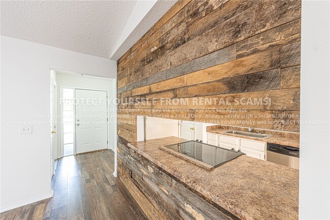 Photo - 3161 W Oakfield St