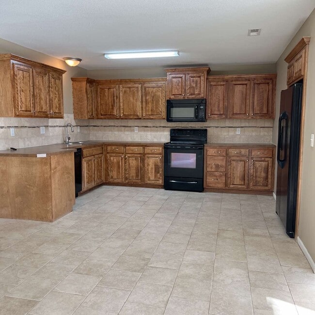 Photo - 613A W Market St