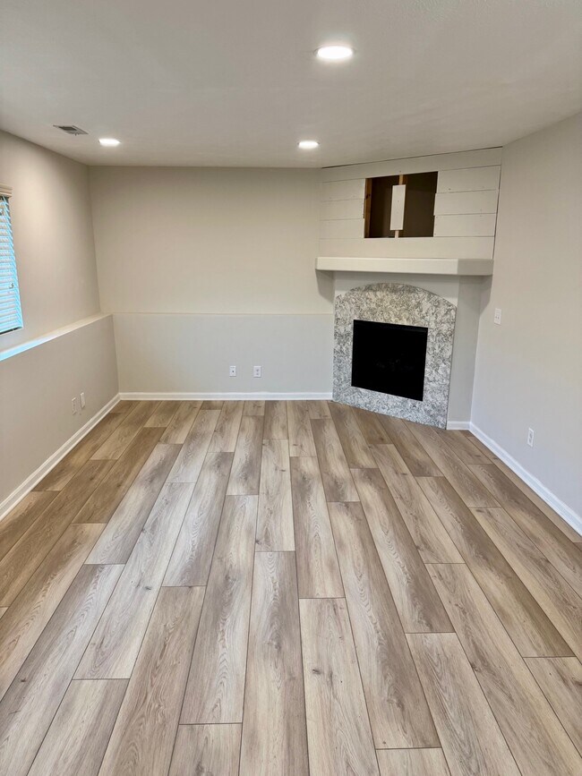 Photo - 14505 Sunrise St