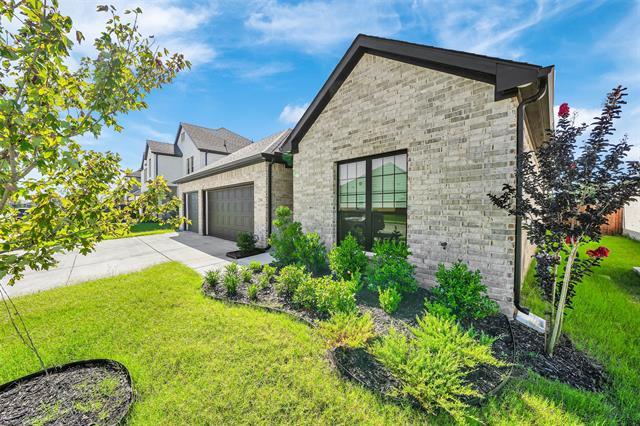 Photo - 260 Lakeside Dr