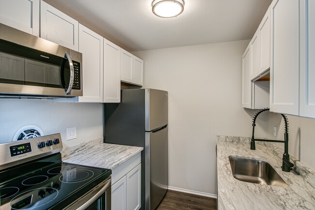 Altitude Apartments - Altitude Apartments