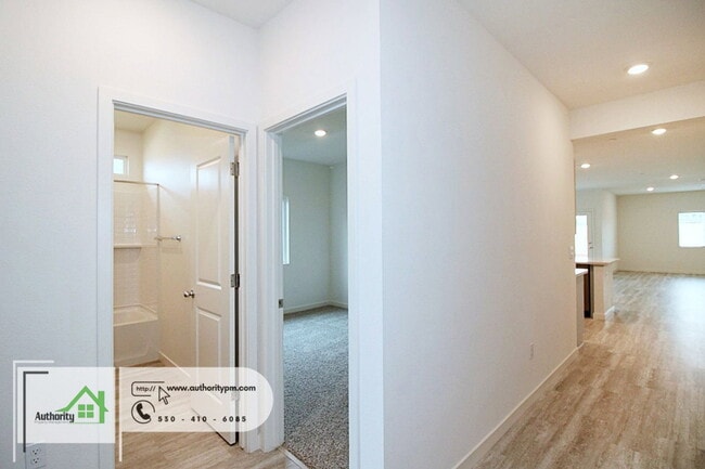 Photo - 2843 Hopkins Ave