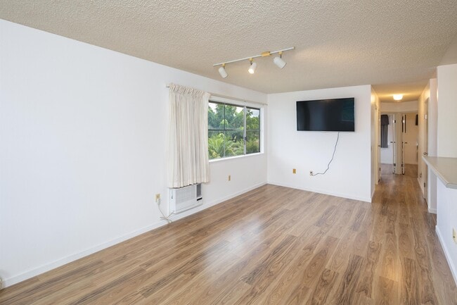 Photo - 95-1063-1063 Kaapeha St