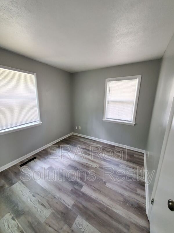 Photo - 4679 Dundee Ave