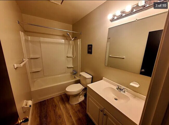 Photo - 2205 Bowlin Ct