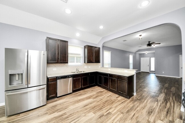 Photo - 2335 Spring Hollow Dr