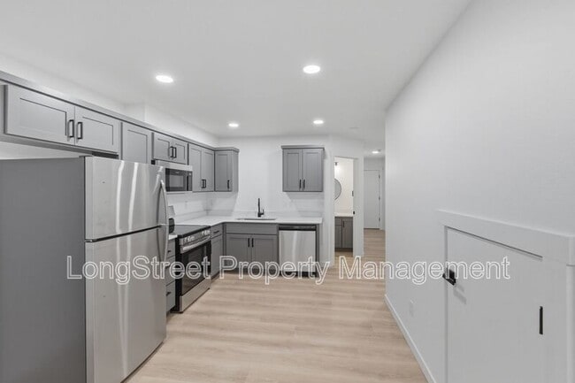 Photo - 814 S 19th St