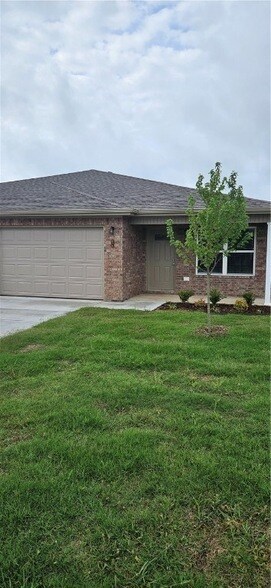 Photo - 617 NW 68th Ave Apartment