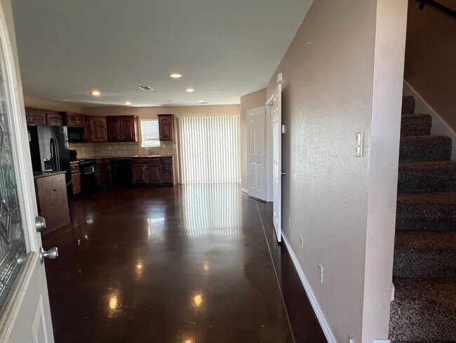 Photo - 304 Princess Place