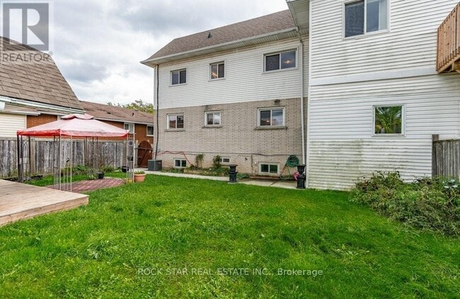 Photo - 271 Carson Dr