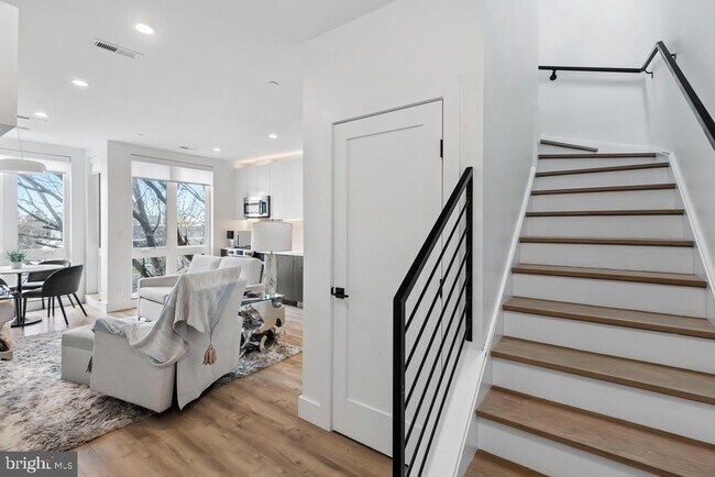 3117 Georgia Ave NW Unidad 301