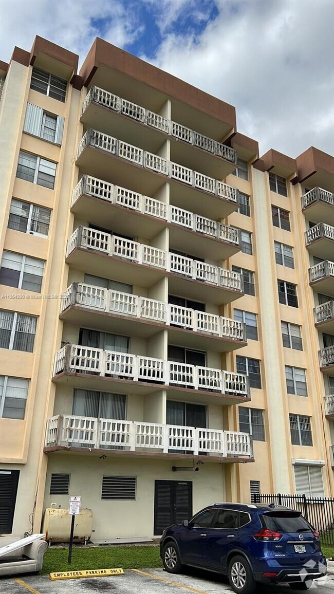 Building Photo - 15600 NW 7th Ave Rental