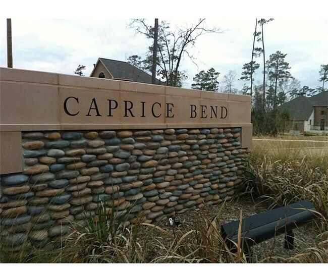 2 Caprice Bend Pl