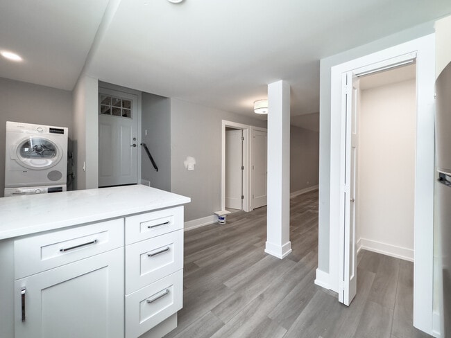 3913 N Janssen Ave Unit 6H