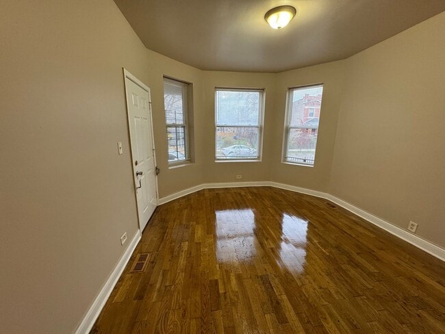 Photo - 4827 W Van Buren St Unit 4827 #1