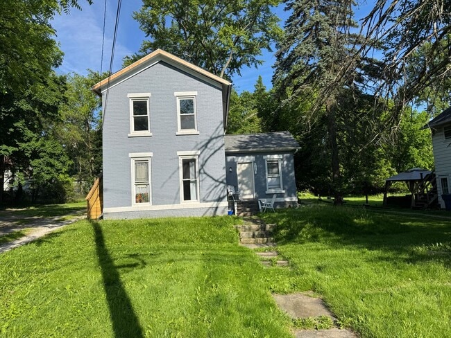 Building Photo - 334 N Mantua St Unit 334 N Mantua St Front - 2