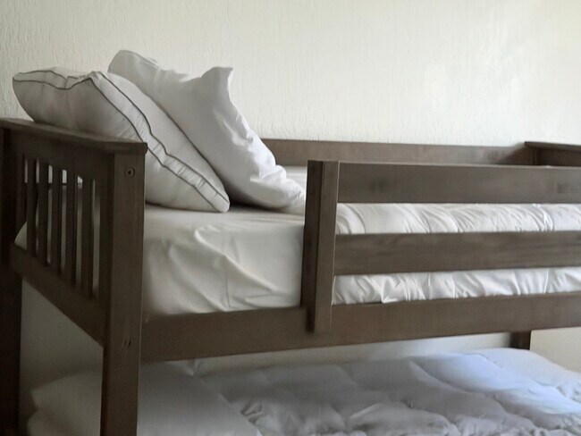 Photo - 308 E Olympic Ave